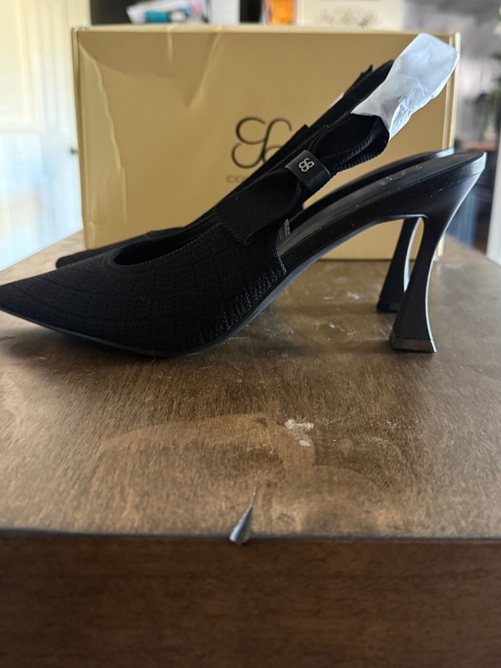 Cosy Island Black Pointed Slingback Heels